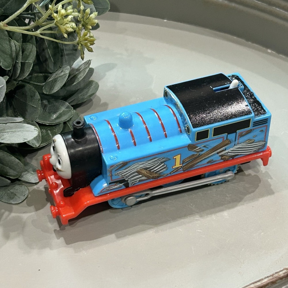 Thomas & Friends TrackMaster Demolition At The Docks 13' Thomas Motorized Engine
